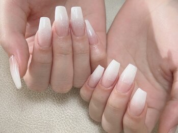 ネイルサロン プルミエール(Premiere)/ホワイトグラデーションスカルプ