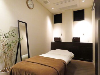 セーラマーレ(cera-mare Esthetic by CARDIA)の写真/【完全個室】あなただけの空間で癒しの時間を♪集中コースや1日でお手入れが出来るブライダルメニューも◎