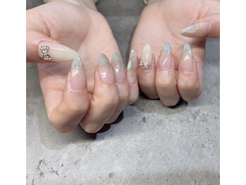 エム(em)/ユニコーンネイル