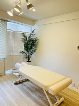 整体アイリス バイ ココイロ(IRIS by COCOIRO)/施術ベッド
