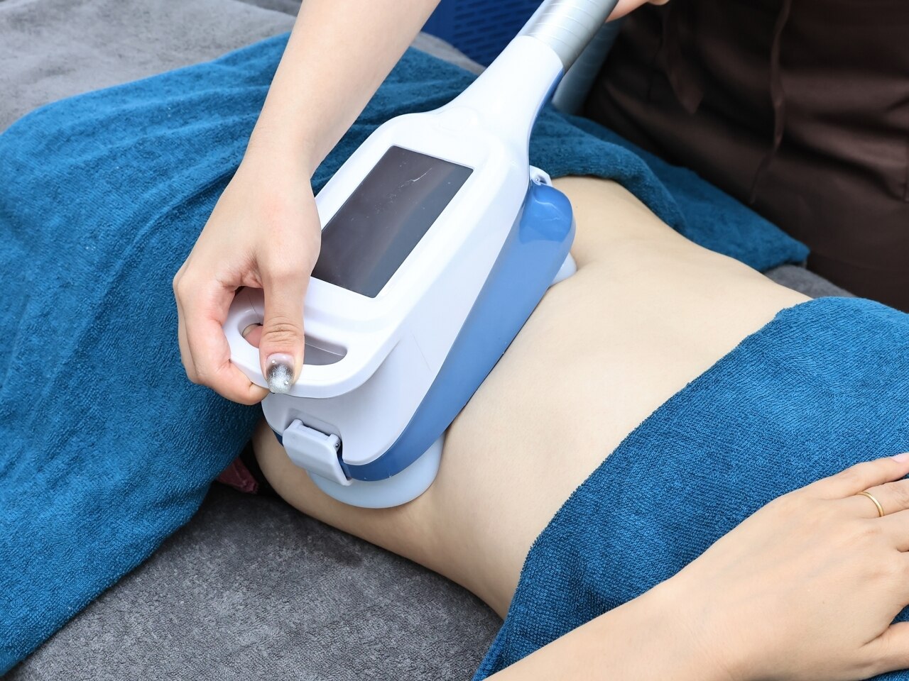 ネオン(Neon)｜ホットペッパービューティー