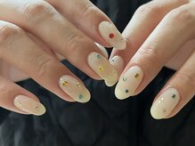 ロエミー(Loemy)/ビジューネイル