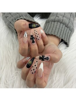 レジアント(Rediant)/クロムドットネイル