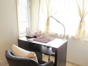 ネイルケアはゆったりとしたお席