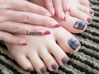 ラシェスキタモト (luscius kitamoto)/シンプルフット+ハンド同日