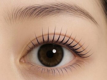 ニル 下赤塚(NIL)の写真/目元に合わせた施術で抜群のキープ力&お悩みを解消◎上向きまつげで自信の持てるすっぴん目元に♪