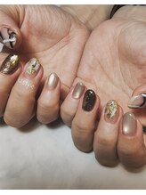 ユーズスタイル(U’style)/ゴールドデザインネイル