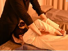 Kamoカンフー猫 大国店 ( 肩こり/リンパマッサージ/ヘッドスパ/ オイルマッサージ)の雰囲気（スタッフが丁寧に疲れている部分をお伺いし、おもてなし）