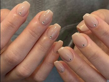 アイアンドネイルバイエスクローゼット(eye&nail by S CLOSET)の写真/【迷ったらココ♪】ネイル初心者の方でも始めやすいシンプル系のデザインも◎定額ネイルで理想の指先に♪