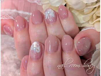 ハニー(honey)の写真/ベテランネイリストによる高技術ネイルがお得に受けられる♪シンプル派の方にはワンカラーコースがお得に◎