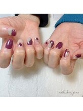 ピノ(PINO)/クリアな個性的アートネイル