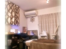 オレンジハート(Orange Heart)の雰囲気（心地よいピアノBGMとアロマの香り。調光可能な拘り施術スペース）