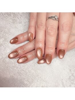 エーナイン イオンモール三川店/マグネットでうるつや秋ネイル