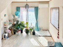 オアフ(oahu)の雰囲気（住宅街の中にあるので、静かでたっぷりとお日様が入る空間です♪）
