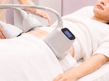 スリムグレイス(SLIM GRACE)の写真/【最新脂肪冷却マシン】リポクールで落としにくい部分脂肪を集中ケア!理想のボディラインへ