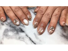 マグノリア(Magnolia)/レオパード柄ネイル