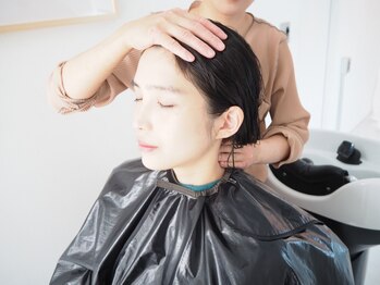 ホリデイハウス(Holiday haus)/谷町六丁目/ヘッドスパ