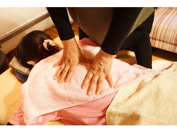 フー(FUU)/もみほぐしの様子