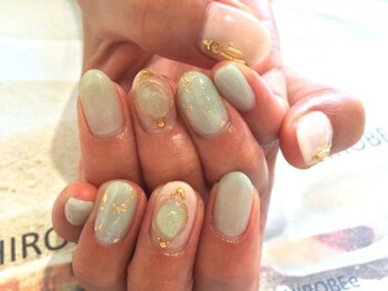 トータルサロン 白べぇーっ プラス/天然石ネイル!