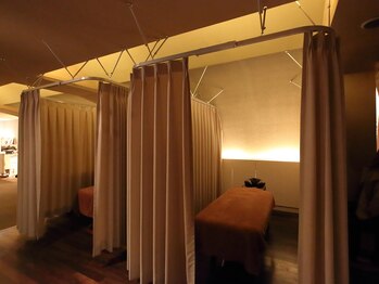 コリとり名人 癒庵/通気性◎プライバシー◎な半個室