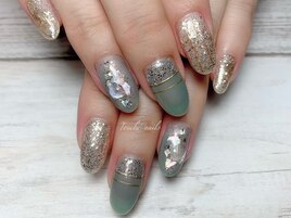 綺麗めグリーン