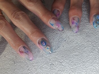 マニル アンド ネトラ(manil & netola)/