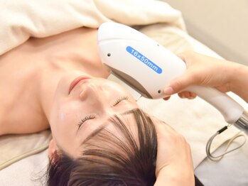 シースターン(See stern)の写真/特許取得の最先端イオン導入付マシンでもっちり艶肌＆毛穴をキュッと引き締め！透明感のある陶器肌に♪
