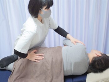 ヒカリカイロプラクティックの写真/【骨盤の歪み/OX脚の解消に】知識豊富な整体師による、たっぷり贅沢な80分施術！揉みほぐし+骨格矯正¥10500