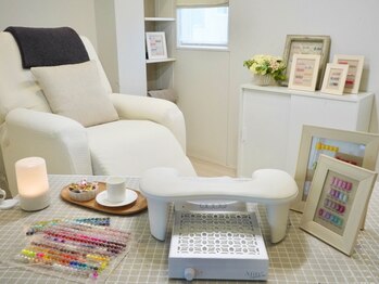 フェリネージュ(Feerieneige)の写真/【完全プライベートネイルサロンが草薙エリアにNEW OPEN】他にない上質なデザインが大人女性を虜にします。