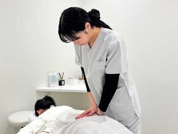 ソレア(Solea)/腰痛・反り腰改善施術