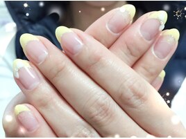 春のフレンチネイル