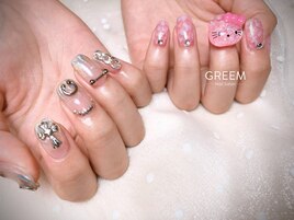 ちぐはぐ個性派ネイル
