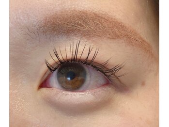 アイラッシュアンドネイル専門店 クラル(CURAR)/＆healthyフラットラッシュ