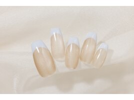 フレンチネイルで清潔感アップ