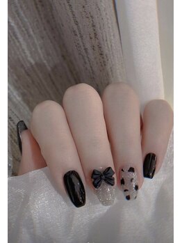 ユリナリタ(YuRi Narita)/