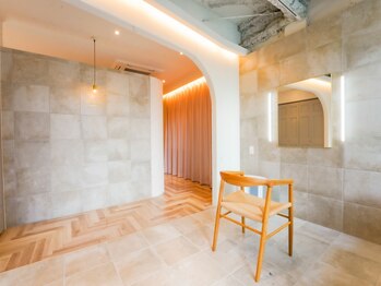 ビスコメイク(BISCO make)の写真/【天王寺駅徒歩6分】カタチも色もあなたらしく*目元の似合わせサロン。お顔の印象は眉毛で決まる!