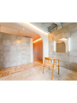 小規模プライベートサロン