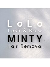 ロロ アンド ミンティー 名護店 Staff-N チェア使用