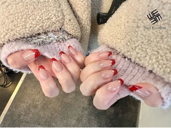 ネイル エミュスト(Nail Emuest)/赤×フレンチネイル