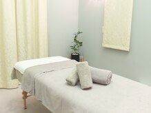 プライベートサロンで一生懸命、心を込めて施術を行います