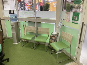 リセット整骨院 やえのさと院/待合