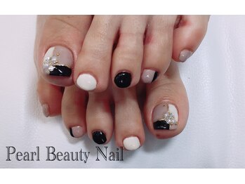 パールビューティーラッシュアンドネイル(Pearl Beauty Lash nail)/上品な大人フットデザイン♪