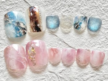 フェリーチェ(Felice)の写真/ハンドネイルや派手ネイルが出来ない方も◎240色の豊富なカラーをご用意!繊細アートも得意♪