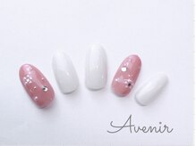 アヴィニール 表参道(Avenir)/お花オフィスネイル