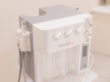 ソワンドボーテ クー(Soin de Beaut'e Quu)の雰囲気(ゼロスキンという機械を使って丁寧に施術させていただきます♪)