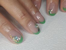 マニル アンド ネトラ(manil & netola)/フレンチ&ストーンネイル♪