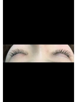 フリルアイビューティ 豊中店(Frill Eye Beauty)/