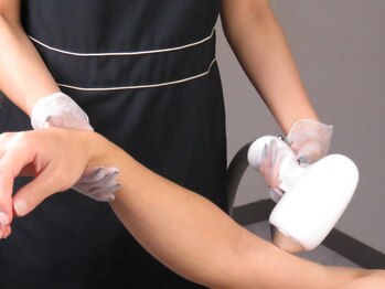 シャイン 佐賀店(SHINE)の写真/《佐賀駅近く★口コミ高評価のメンズ専門脱毛サロン》1番人気ヒゲ脱毛1回¥1,000/2番人気全身脱毛1回¥9,980