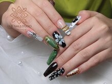 ウメネイルスタジオ(UME NAIL STUDIO)/長さだしやり放題×つけ放題