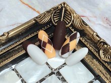 フローラ(flora)/選べる定額デザイン